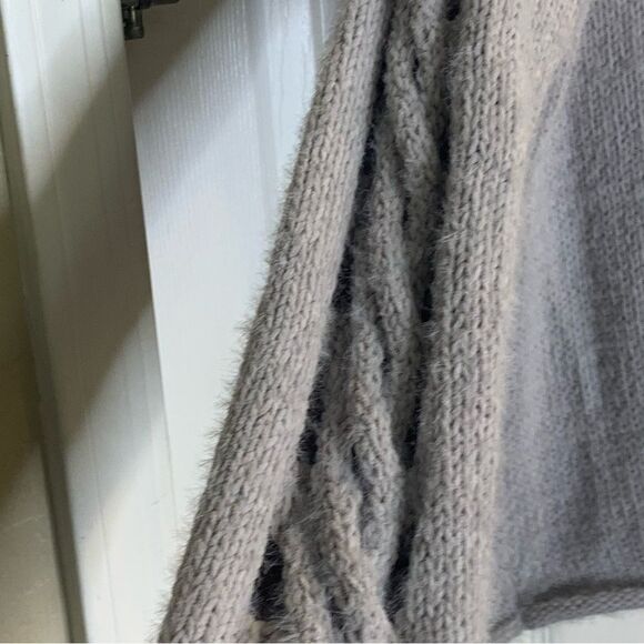 The Impeccable Pig Gray Sweater Size Medium - Picture 5 of 10
